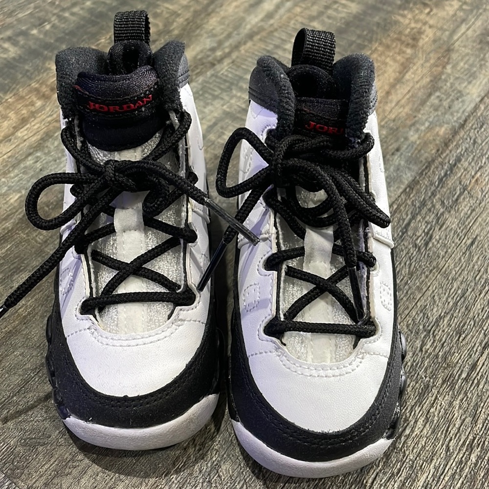 Nike Jordan size 6c